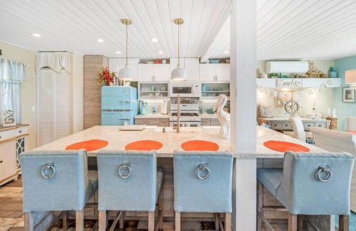 Del Mar House | Ocean views, walk to town - The Shell Shack - New Listing