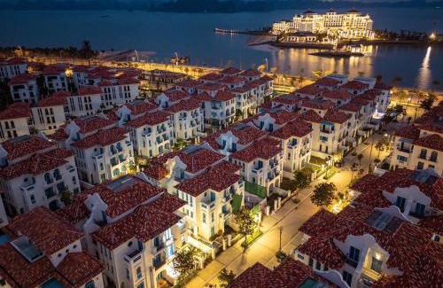 Bai Chay Villa | OCEAN VILLA - VILLA 4 phòng ngủ lớn, Bể bơi riêng, sát cạnh biển Bãi Cháy- Hạ Long