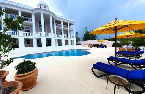 Nassau Hotel | Ocean West Boutique Hotel