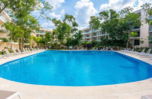 Playacar Apartment | Ocean Whispers TL A206- One bedroom