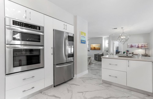 Lauderdale Beach House | Oceana: Pool, Game Room, Walk to Beach
