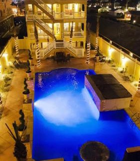 Kill Devil Hills House | OCEANFRONT, 18 BRs, ELEV, Theater, Rec Room, Poolside Bar, Luxury, EP204, Grande Ritz Carolina