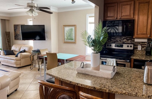 Northeast Virginia Beach Condo | Oceanfront 3-BR boardwalk condo w indoor pool!