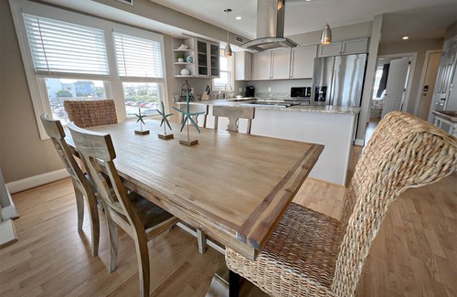 South End House | Oceanfront 4br/4ba townhome w/ocean views and direct beach access