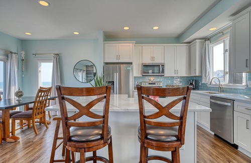 Surf City House | Oceanfront 4BD/4BA - BEST VIEWS on Topsail Island; Inc. linens & towels