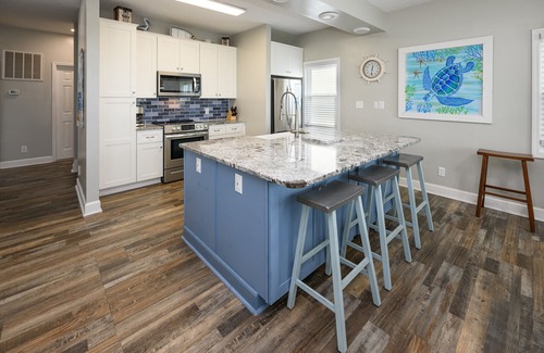 Surfside Beach House | Oceanfront 5BR Beach House in Surfside Beach with Private Pool! Blue Lagoon B