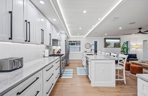 Cocoa Beach House | Oceanfront 6bed with game room, hot tub and fire pit