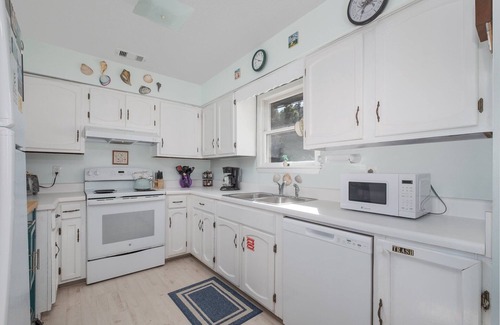 Rodanthe House | Oceanfront 7041- Duck Dog: 4-Bedroom House in Rodanthe, NC