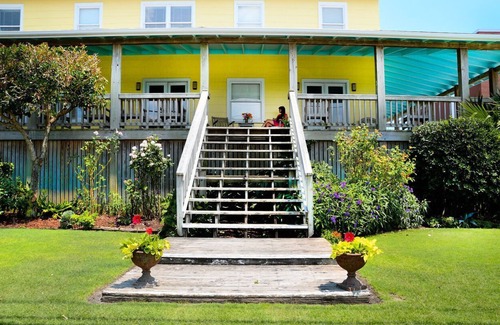 Wrightsville Beach Cottage | Oceanfront Beach House with Trailborn Surf & Sound pool & beach access.