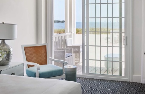 Marathon Hotel | Oceanfront Balcony King, Beach Access, Isla Bella, Right Off Florida Keys