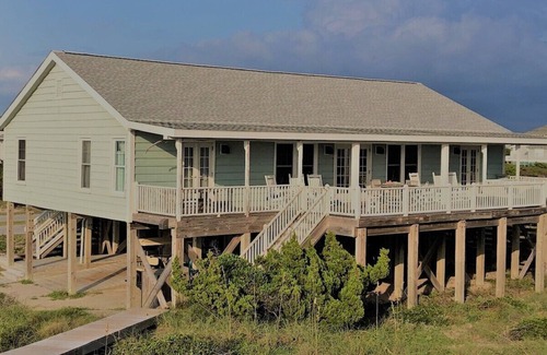 South Beach House | Oceanfront beach house on Bald Head Island with stunning views - sleeps 10!