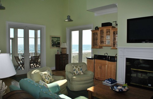 Pawleys Island House | Oceanfront beach home with community pool access located on The Litchfield Peninsula.