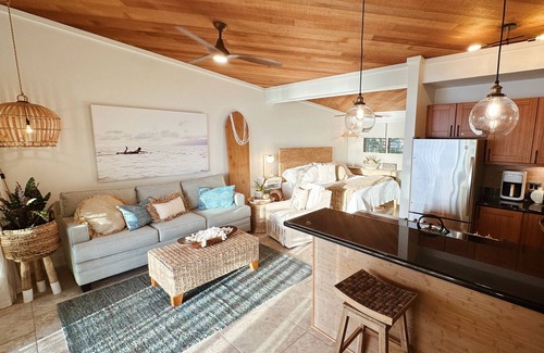 Kahana Condo | Oceanfront Bliss- Boutique Hideaway- Pohailani 212-Special Low Rates-Book Now