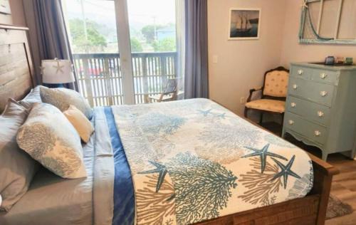 Rockaway Beach House | Oceanfront Bliss King Suite & Pet-friendly Stay