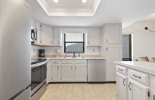 St. Augustine Beach Condo | Oceanfront condo with beautiful ocean view and screened patio- SO 4