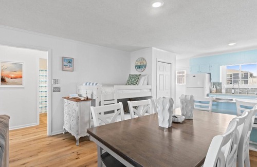 Ocean Isle Beach Apartment | Oceanfront Condo with Pool & Beach Access!
