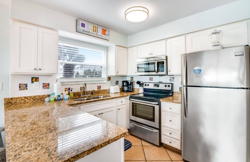 Seagrove Beach Condo | Oceanfront condo w/pool access, washer/dryer, central AC, and ocean view