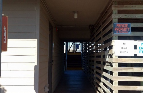 Kill Devil Hills Condo | OCEANFRONT condo with POOL!