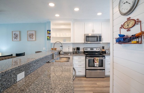 Kure Beach Condo | Oceanfront Condo with 3+ Pools - Ocean Dunes 1505