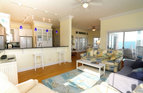 North Carolina Coast House | Oceanfront Condo With Spectacular Views in Every Direction!