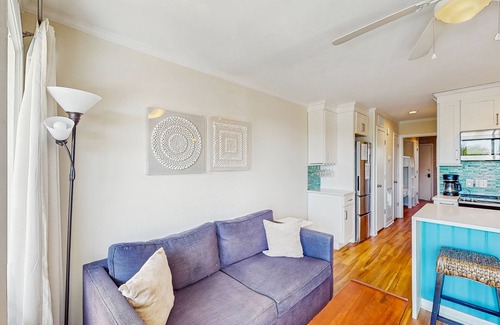 Isle of Palms Condo | Oceanfront condo with water views, pool, balcony, & easy beach access