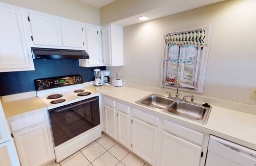 Isle of Palms Condo | Oceanfront Condo with Stunning Ocean Views located in Wild Dunes