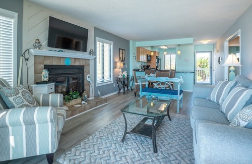 Kure Beach Condo | Oceanfront Condo with 3+ Pools - Ocean Dunes 1307
