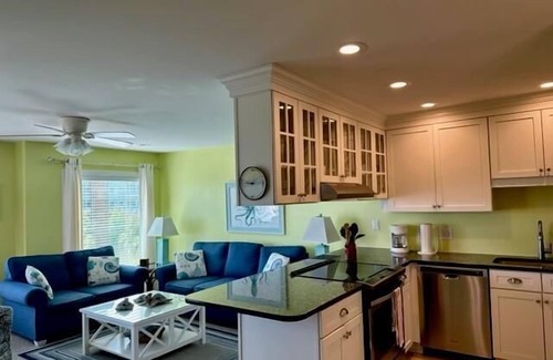 Emerald Isle Condo | Oceanfront corner 3 Bedroom 2 Bath first floor condo