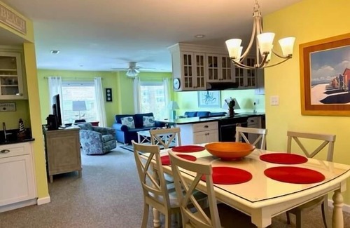 Emerald Isle Condo | Oceanfront corner 3 Bedroom 2 Bath first floor condo