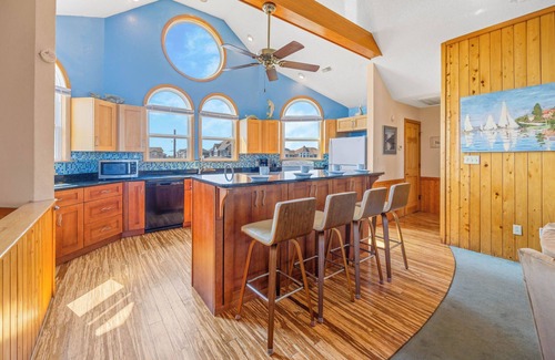 Salvo House | Oceanfront Dog Friendly Home w/Private Pool, Hot Tub, Basketball, and Wet Bar