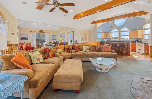 Salvo House | Oceanfront Dog Friendly Home w/Private Pool, Hot Tub, Basketball, and Wet Bar