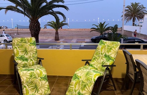 El Grau de Moncofa Apartment | Oceanfront - Ideal for couples and telecommuting