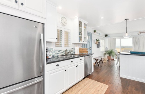 Santa Ana Heights House | Oceanfront Family-Friendly Newport Beach Duplex
