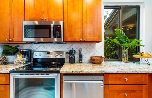 Napili Villa | OCEANFRONT gated Kapalua Bay Villa 23G1. Steps to beach!