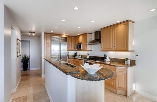 Central Mission Beach Condo | Oceanfront Gem | Ocean Views for Days