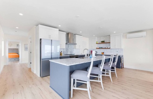 Rockaway Beach House | Oceanfront Getaway w/Stunning Views & Soaking Tub