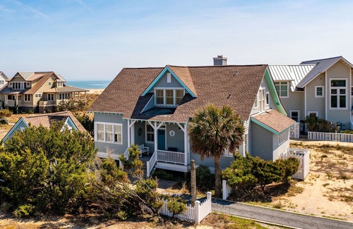 South Beach House | Oceanfront Home in Ideal Location on South Beach. BHI & Shoals Clubs Available.
