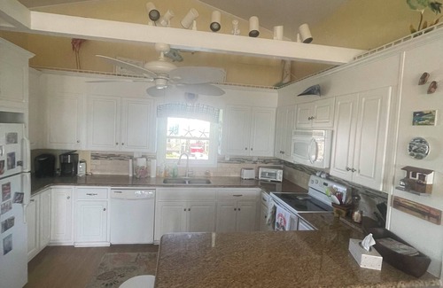 Jacksonville House | Oceanfront Home, Best Location: Walk to Town, 4 Bed/3 Bath, Pet Friendly!