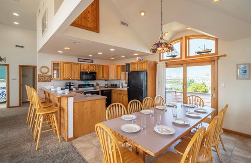 Salvo House | Oceanfront home in Salvo w/Private Pool & Game Room