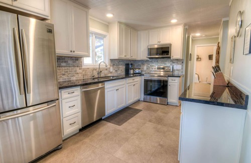 Waldport House | Oceanfront Home with Hot Tub on Miles Of Sandy Beach!