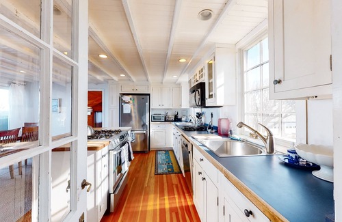 Dennis House | Oceanfront home with private beach, large deck, & washer/dryer - dog-friendly