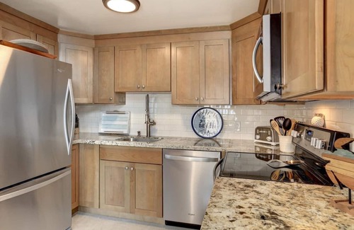 Kihei Condo | Oceanfront Kihei Sands Beachfront Condos B3 – 2 bd 2ba