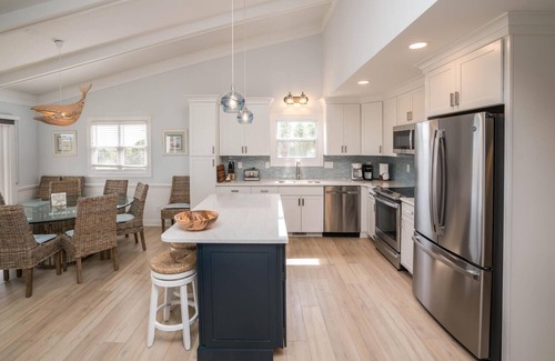 Sunset Beach House | Oceanfront Luxury Home on Sunset Beach West End - Newly Renovated/Open Floorplan