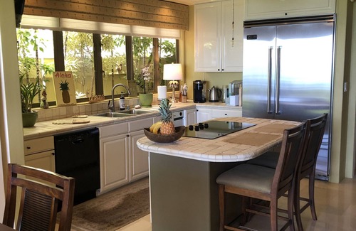 Diamond Head - Kapahulu - St. Louis House | Oceanfront Oahu Secret Gem