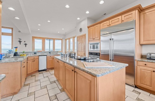 Hatteras House | Oceanfront Oasis 2025 Upgrades, Pool, Hot Tub, Tiki Bar, Dog-Friendly & Stunning Views!