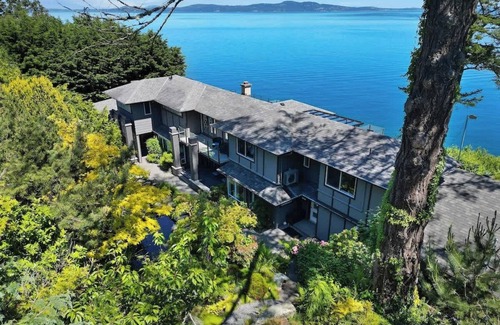Gordon Head House | Oceanfront Oasis Summ