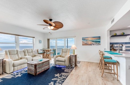 South Patrick Shores Condo | Oceanfront Penthouse Closest to the beach