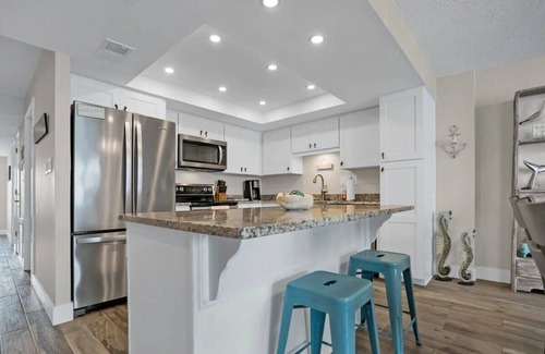 Crescent Beach Condo | Oceanfront, Pool, Beach Gear, Tennis, Smart TVs