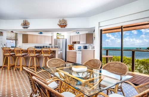 Islamorada House | Oceanfront, Pool, Dock. Checks all the boxes!