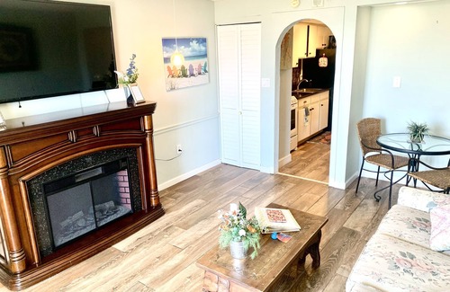 Myrtle Beach Condo | Oceanfront! Prime Location! King Bed! On Ocean Boulevard!